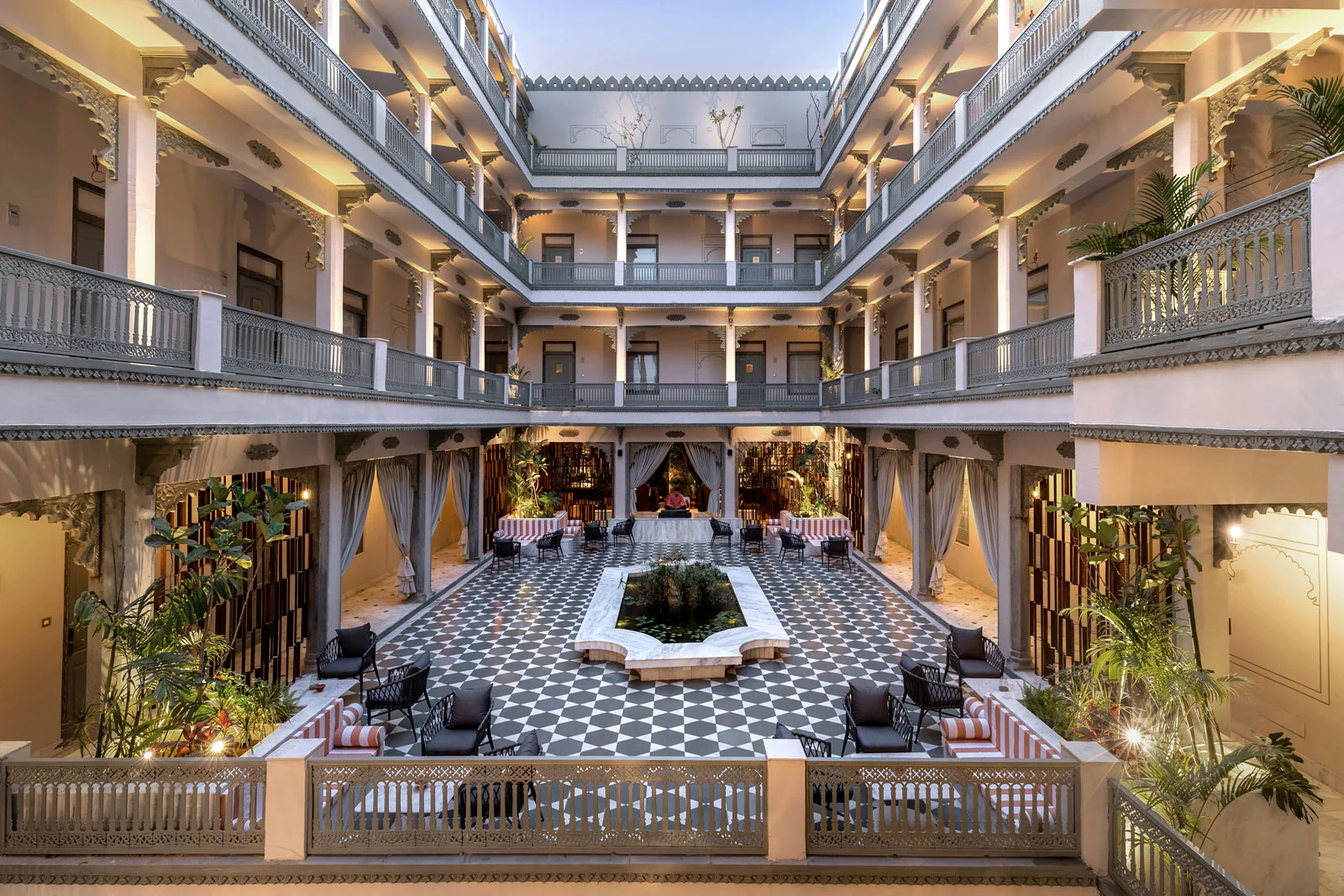 Hotels & Resorts Photography Company